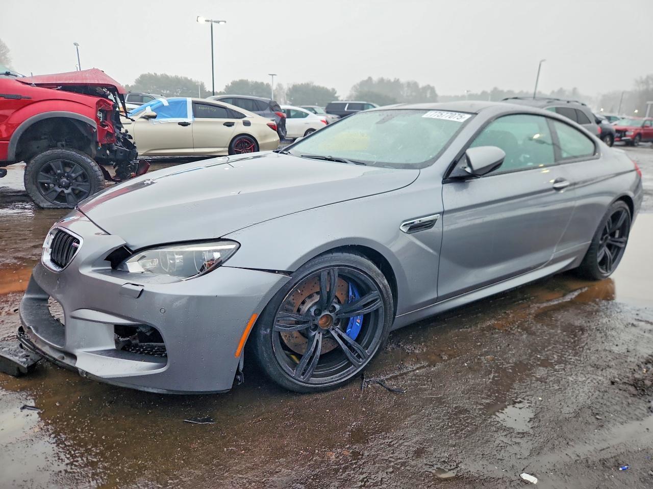 2015 BMW M6 - zdjęcie główne