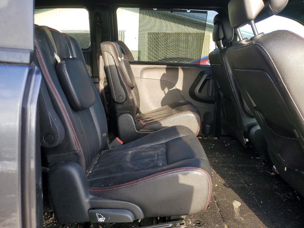 2019 Dodge Grand Caravan Gt - zdjęcie 11