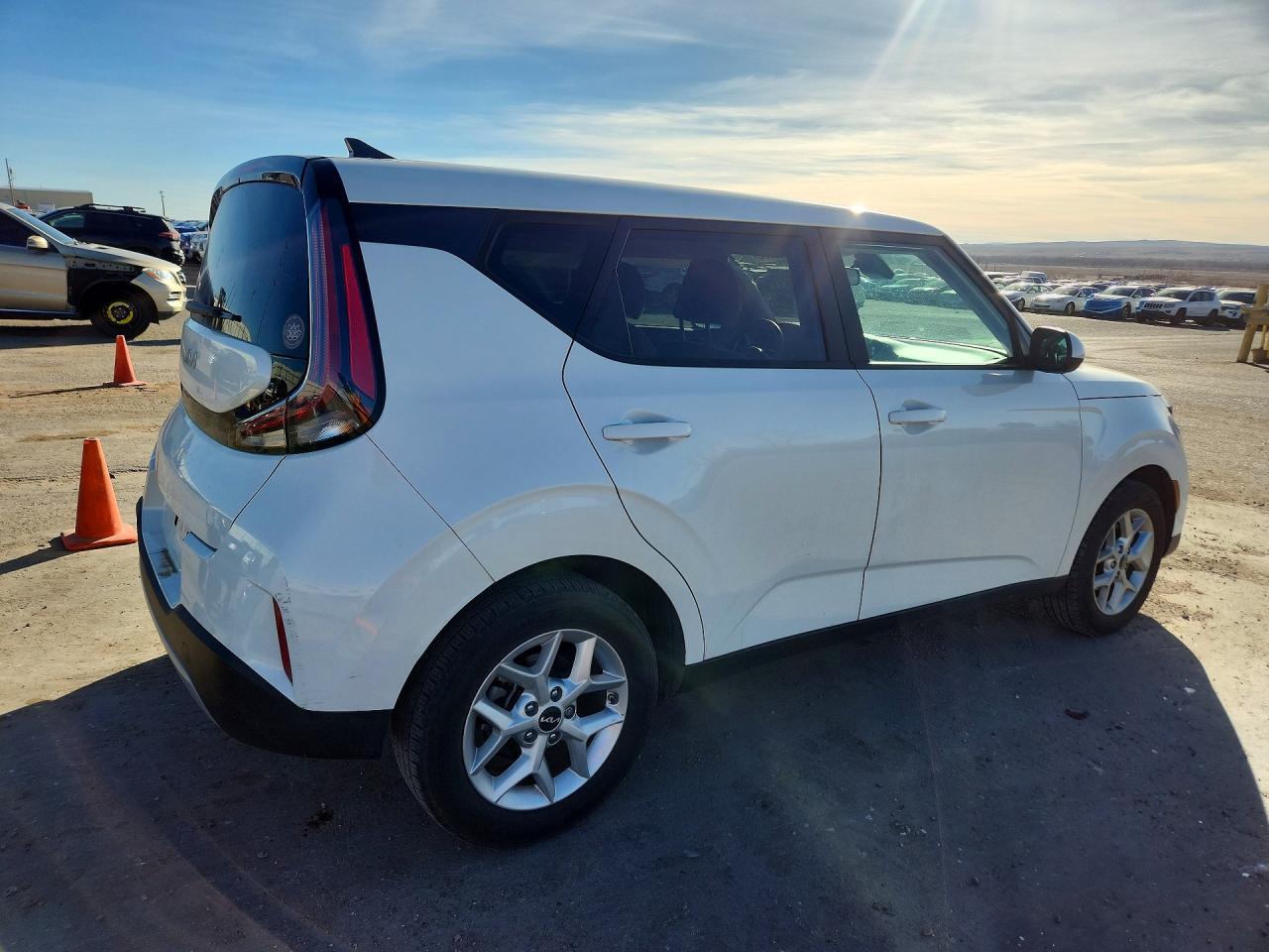 2023 Kia Soul Lx - zdjęcie 3