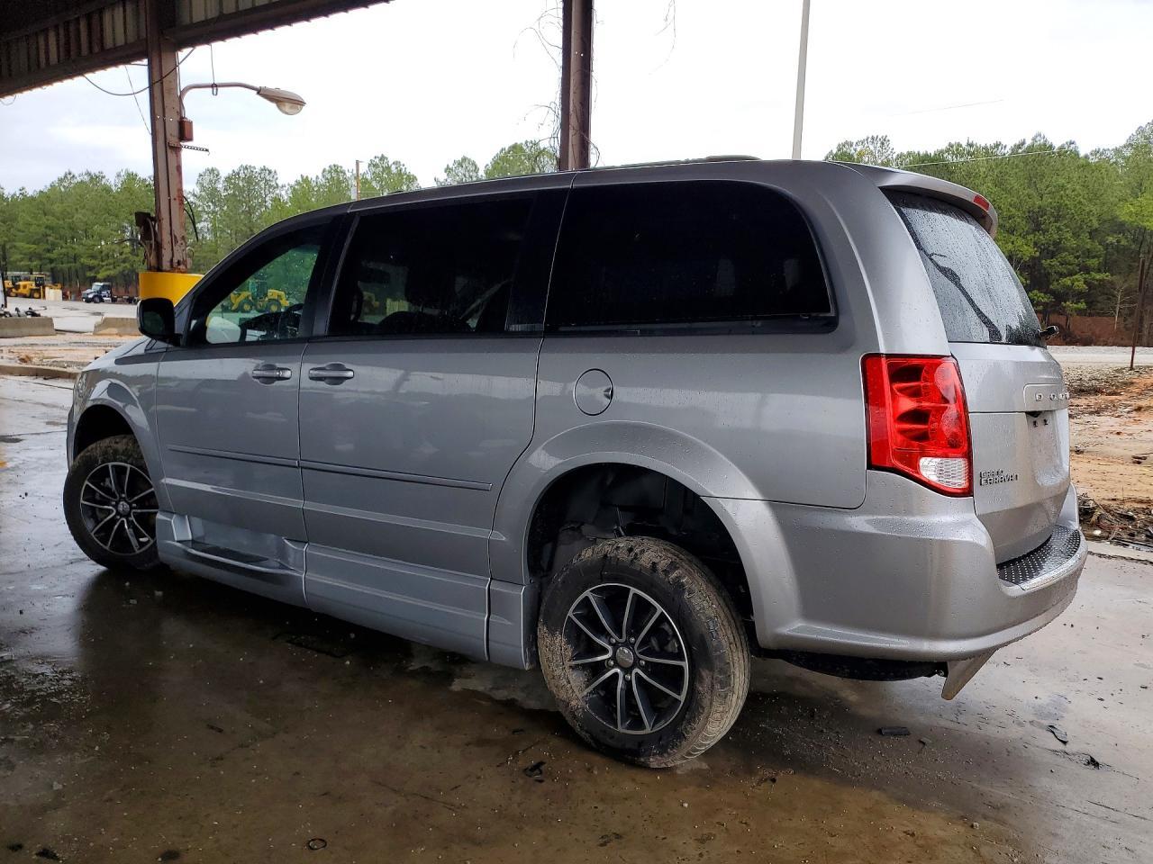 2017 Dodge Grand Caravan Gt - zdjęcie 2