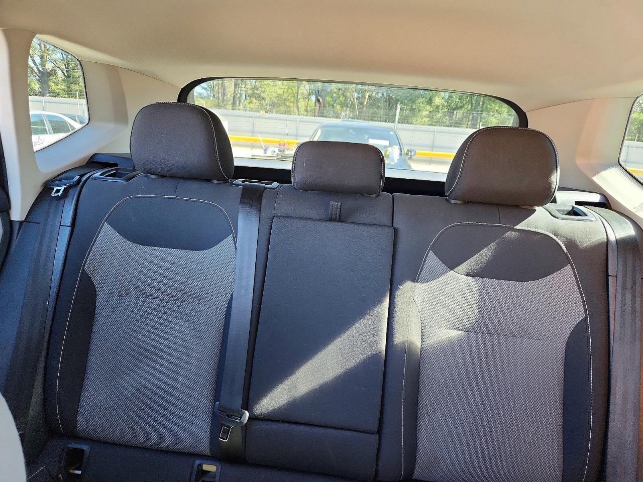 2022 Volkswagen Taos S - zdjęcie 10