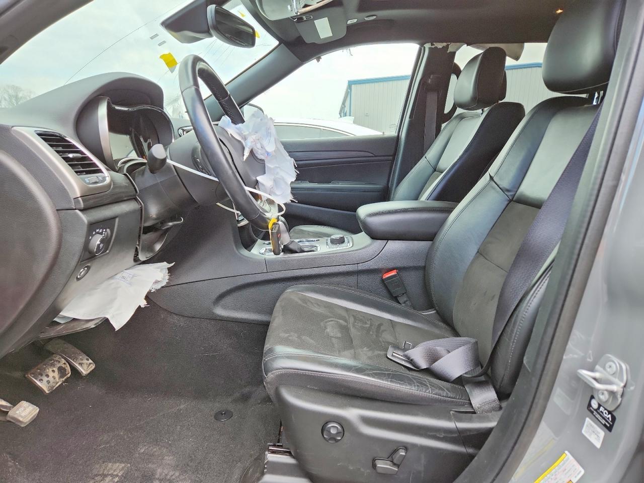 2022 Jeep Grand Cherokee Laredo E - zdjęcie 7