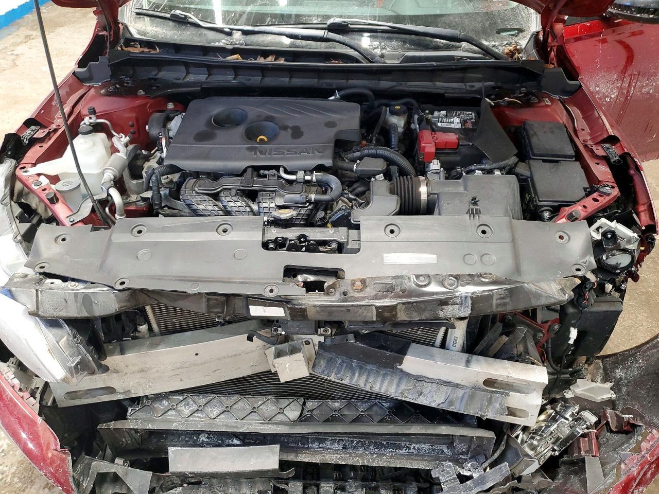 2020 Nissan Altima Sr - zdjęcie 11