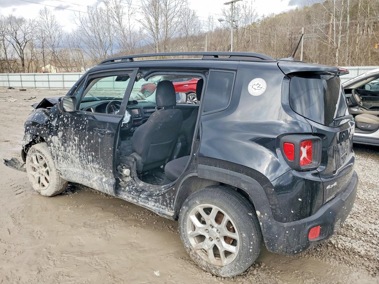 2016 Jeep Renegade Latitude - zdjęcie 2