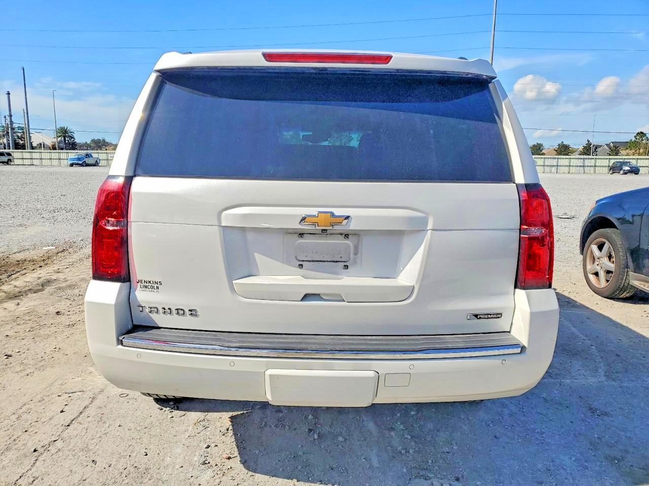 2017 Chevrolet Tahoe C1500 Premier - zdjęcie 6