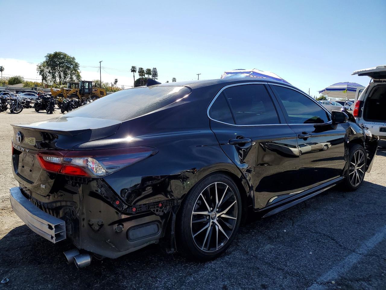 2024 Toyota Camry Se Night Shade - zdjęcie 3