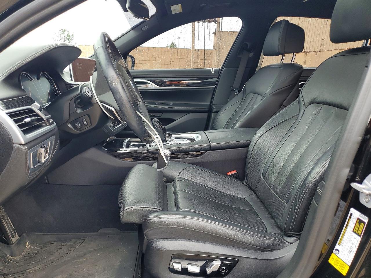 2019 BMW 740 I - zdjęcie 7