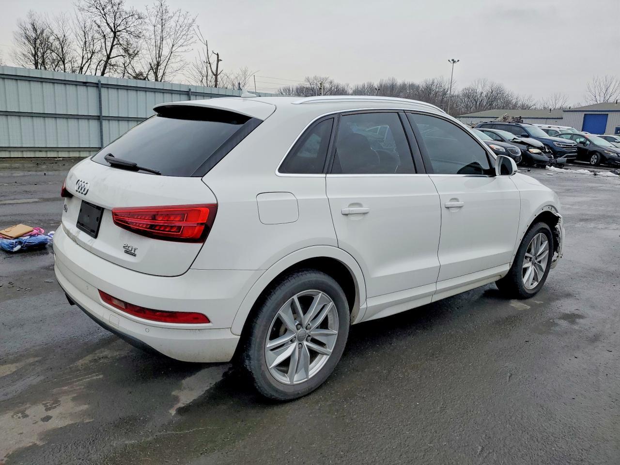 2016 Audi Q3 Premium Plus - zdjęcie 3