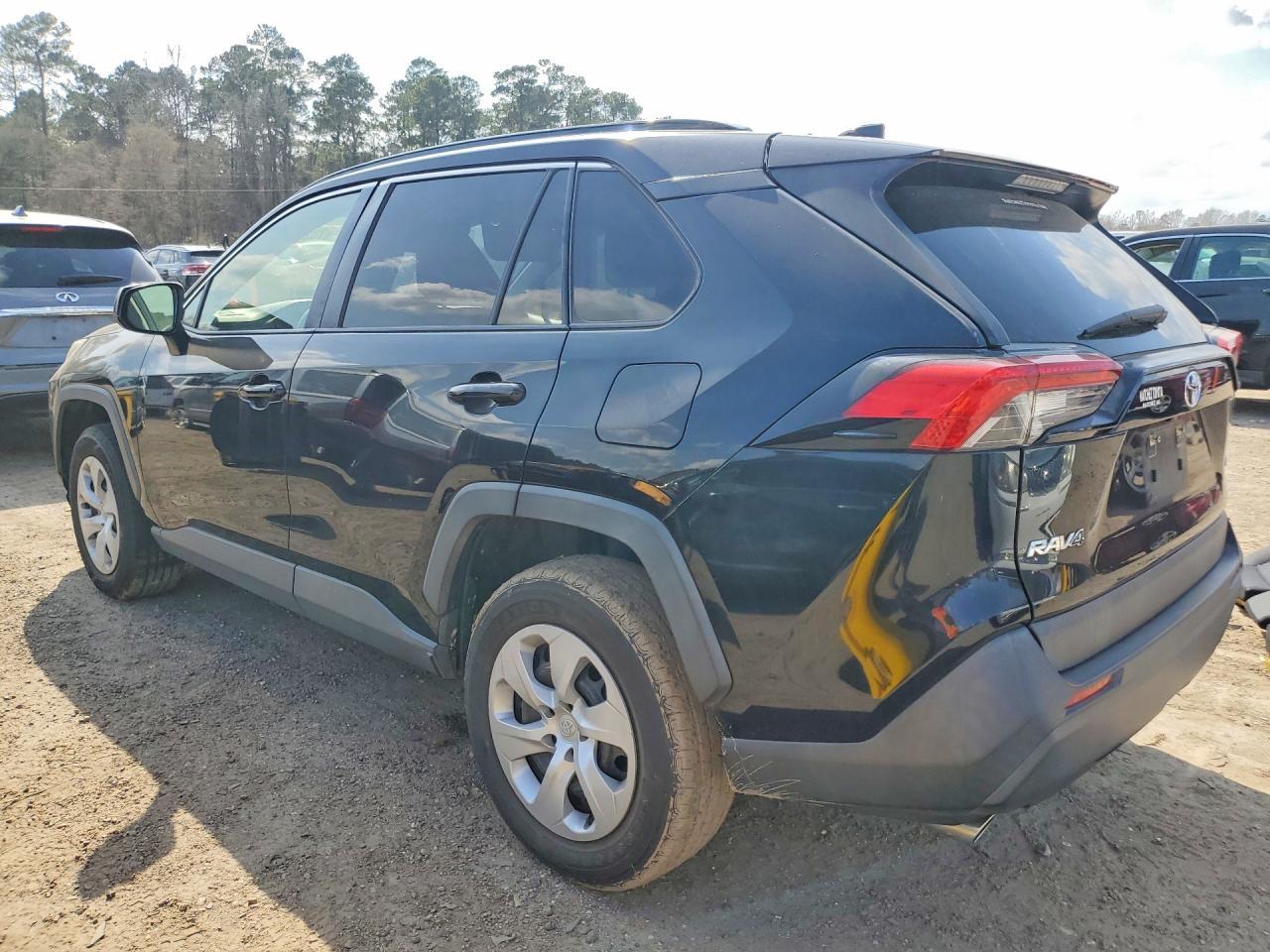 2019 Toyota Rav4 Le - zdjęcie 2