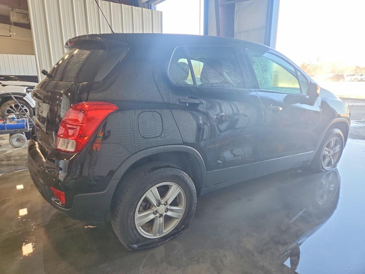 2020 Chevrolet Trax Ls - zdjęcie 3