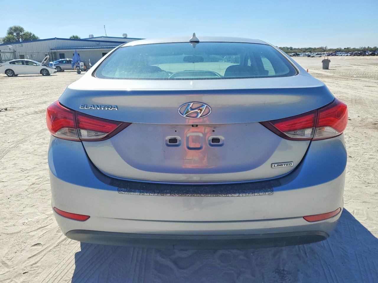 2016 Hyundai Elantra Limited - zdjęcie 6