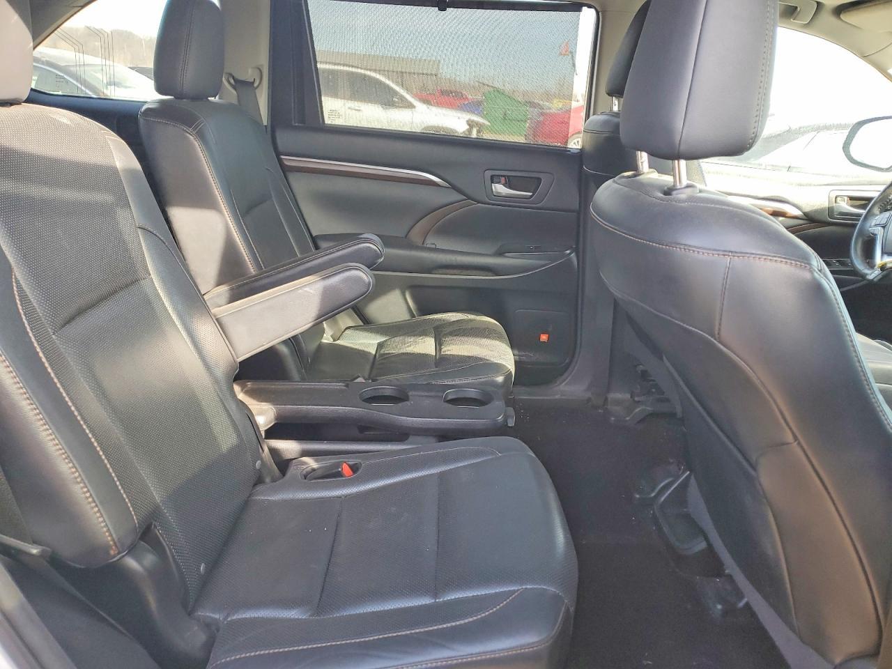2015 Toyota Highlander Limited - zdjęcie 11