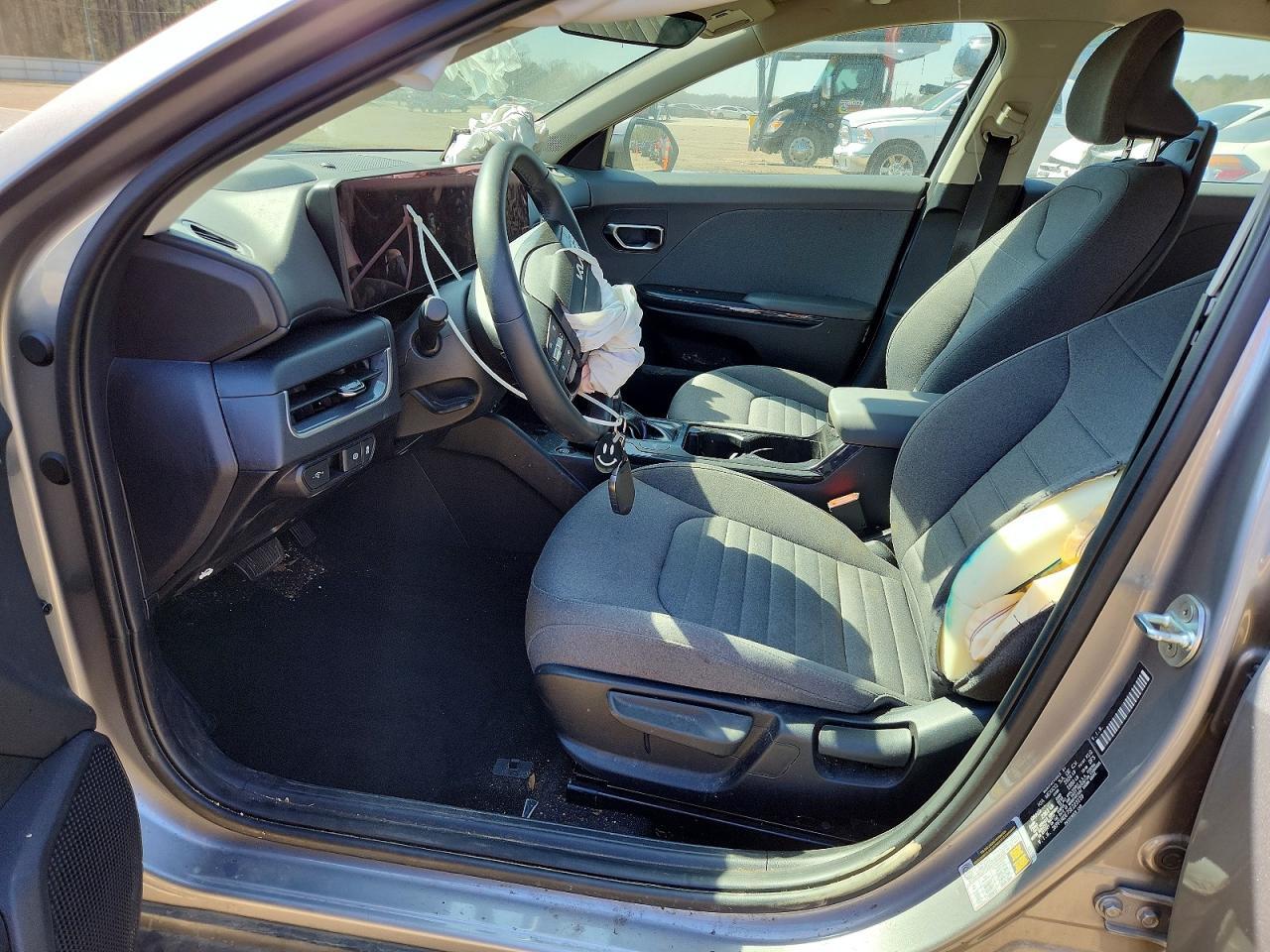 2025 Kia K4 Ex - zdjęcie 7