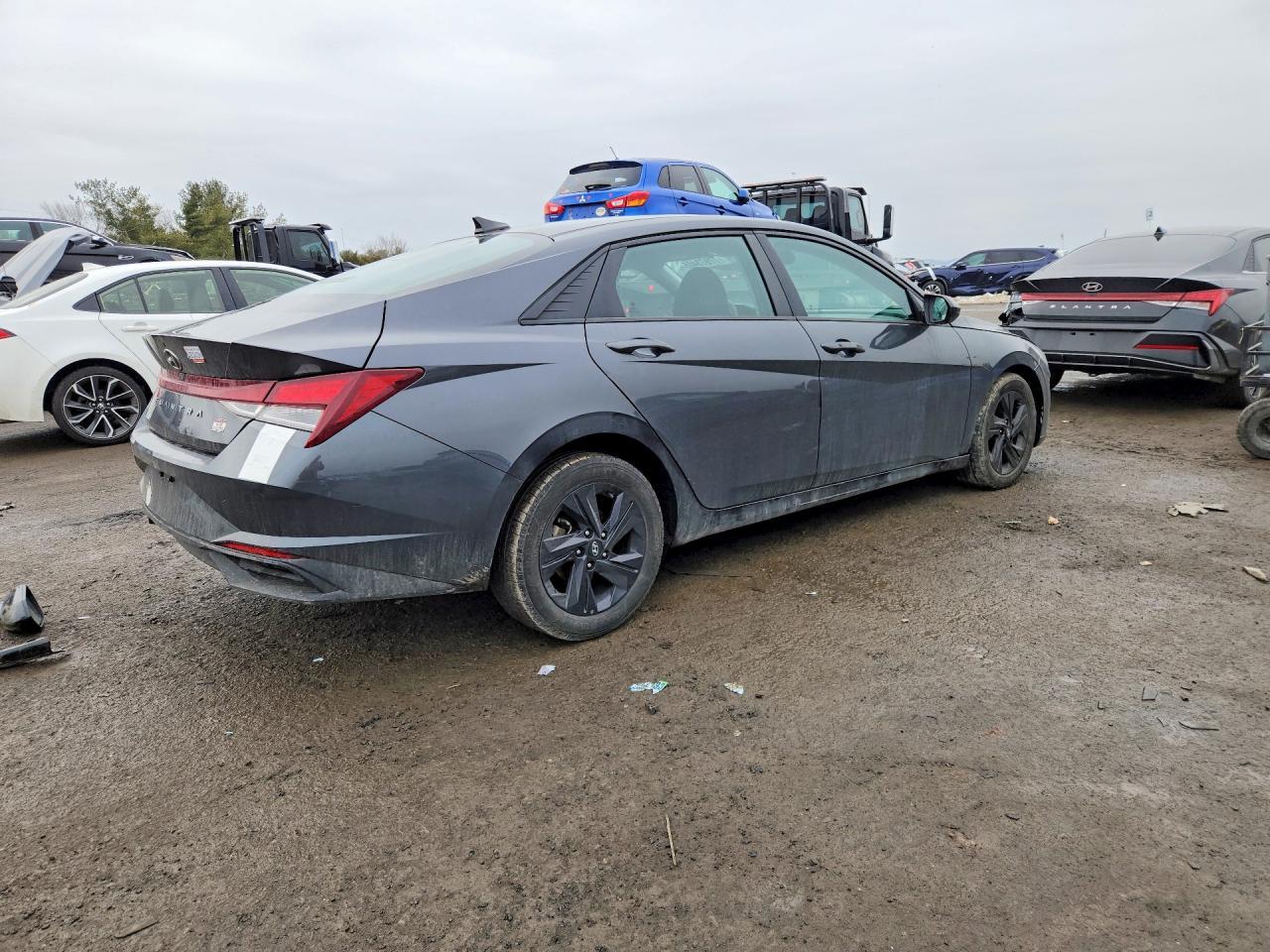 2022 Hyundai Elantra Sel - zdjęcie 3