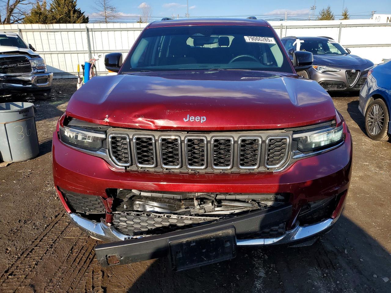 2021 Jeep Grand Cherokee L Laredo - zdjęcie 5