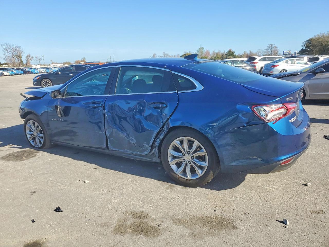 2019 Chevrolet Malibu Lt - zdjęcie 2