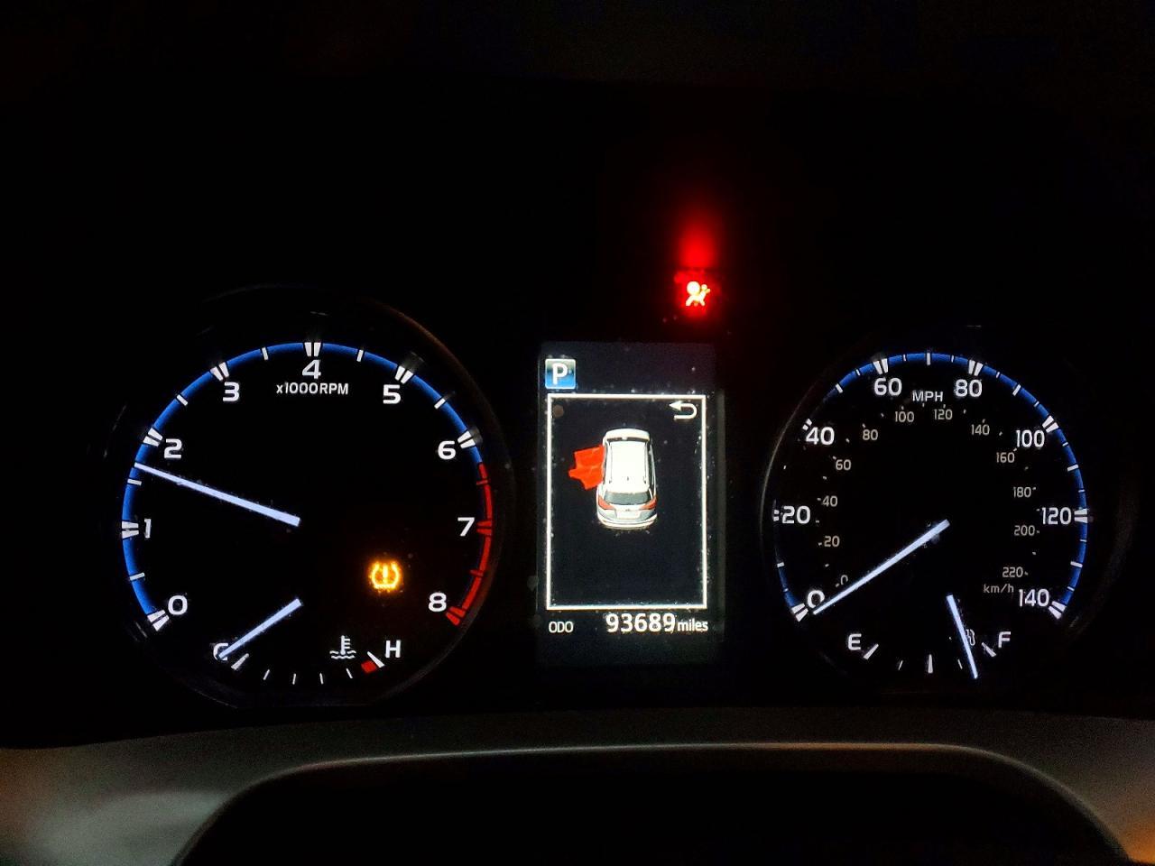 2018 Toyota Rav4 Le - zdjęcie 9