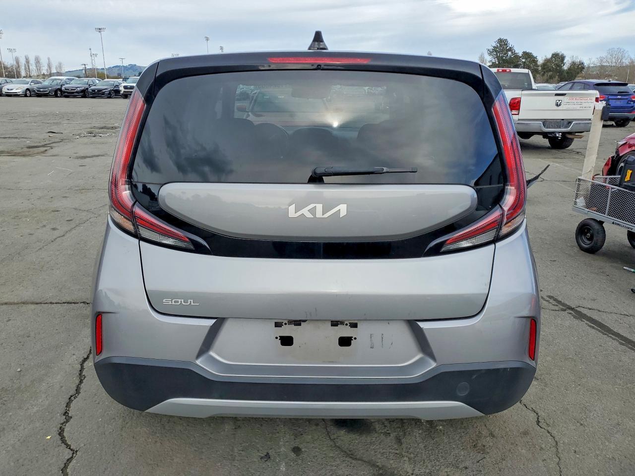 2023 Kia Soul Lx - zdjęcie 6