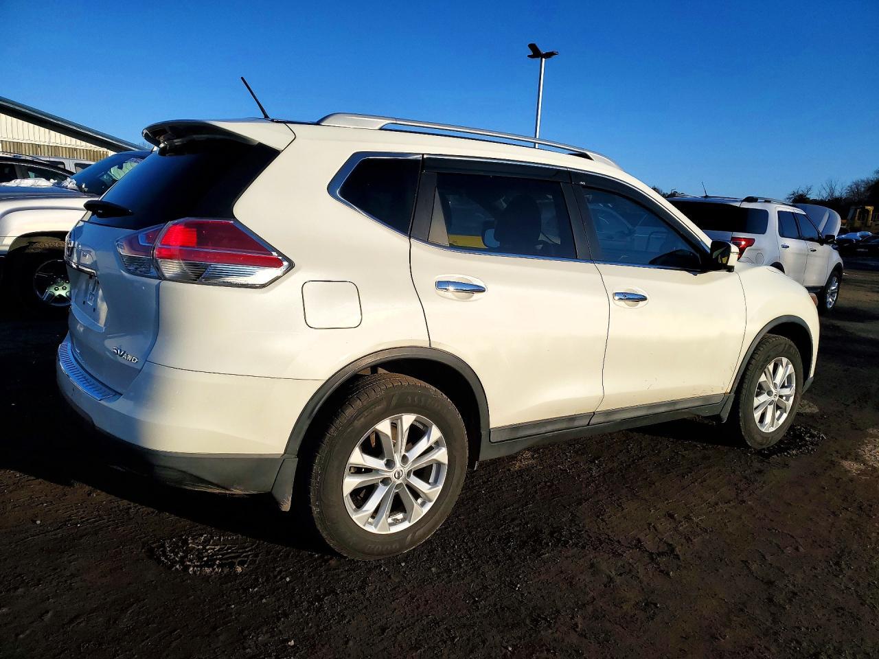 2015 Nissan Rogue S - zdjęcie 3