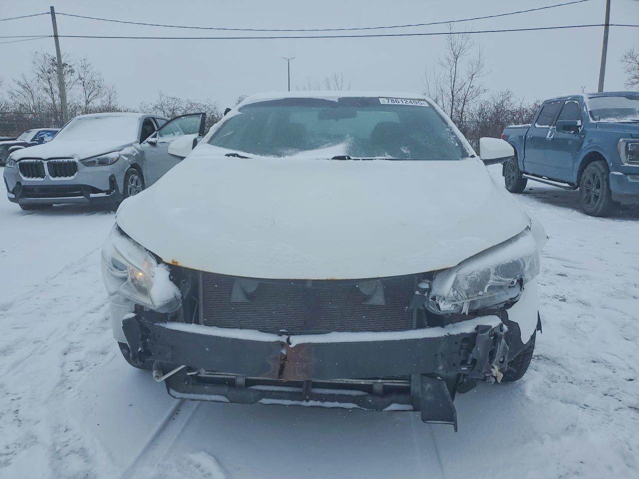 2016 Toyota Camry Le - zdjęcie 5