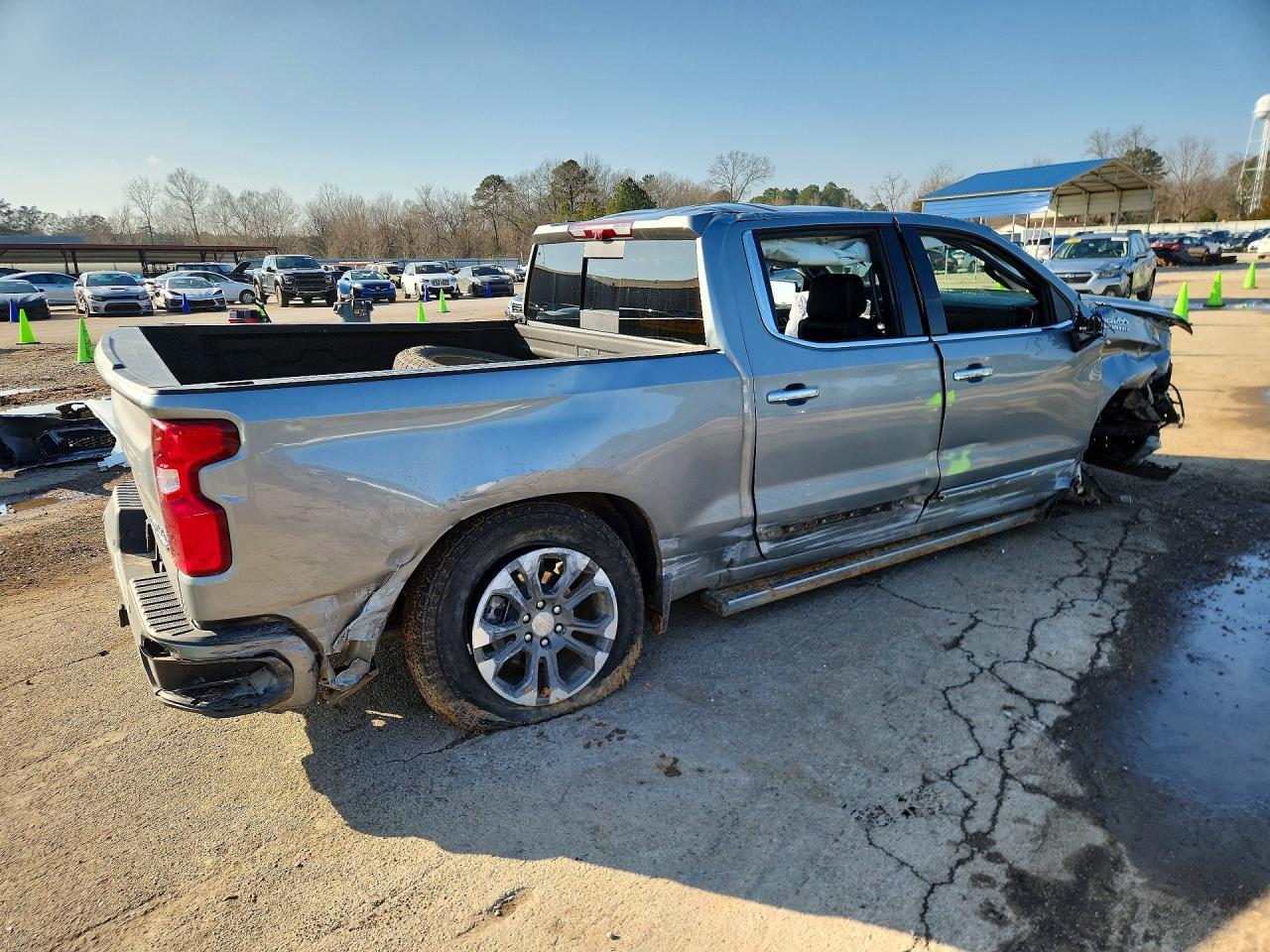 2025 Chevrolet Silverado K1500 High Country - zdjęcie 3