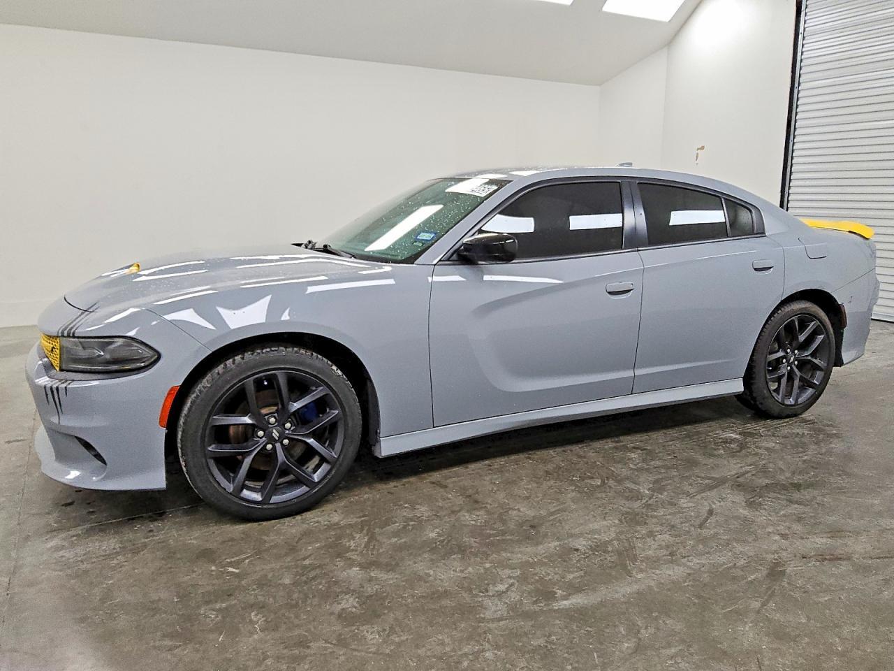 2021 Dodge Charger Gt - zdjęcie główne