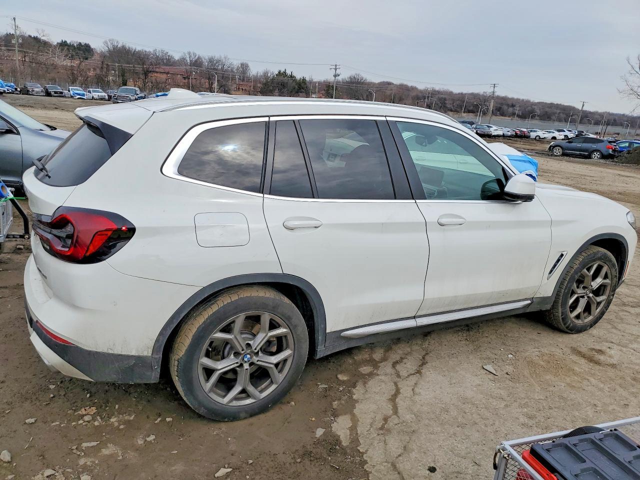 2022 BMW X3 xDrive30I - zdjęcie 3