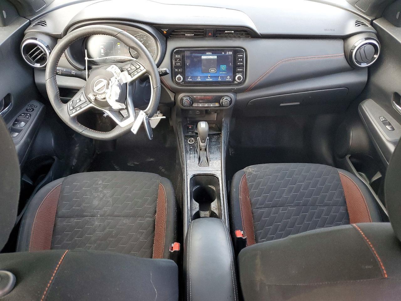 2024 Nissan Kicks Sr - zdjęcie 8