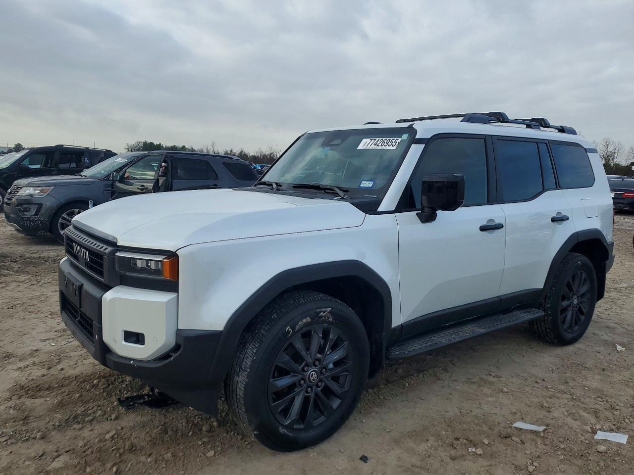 2025 Toyota Land Cruiser Base - zdjęcie główne