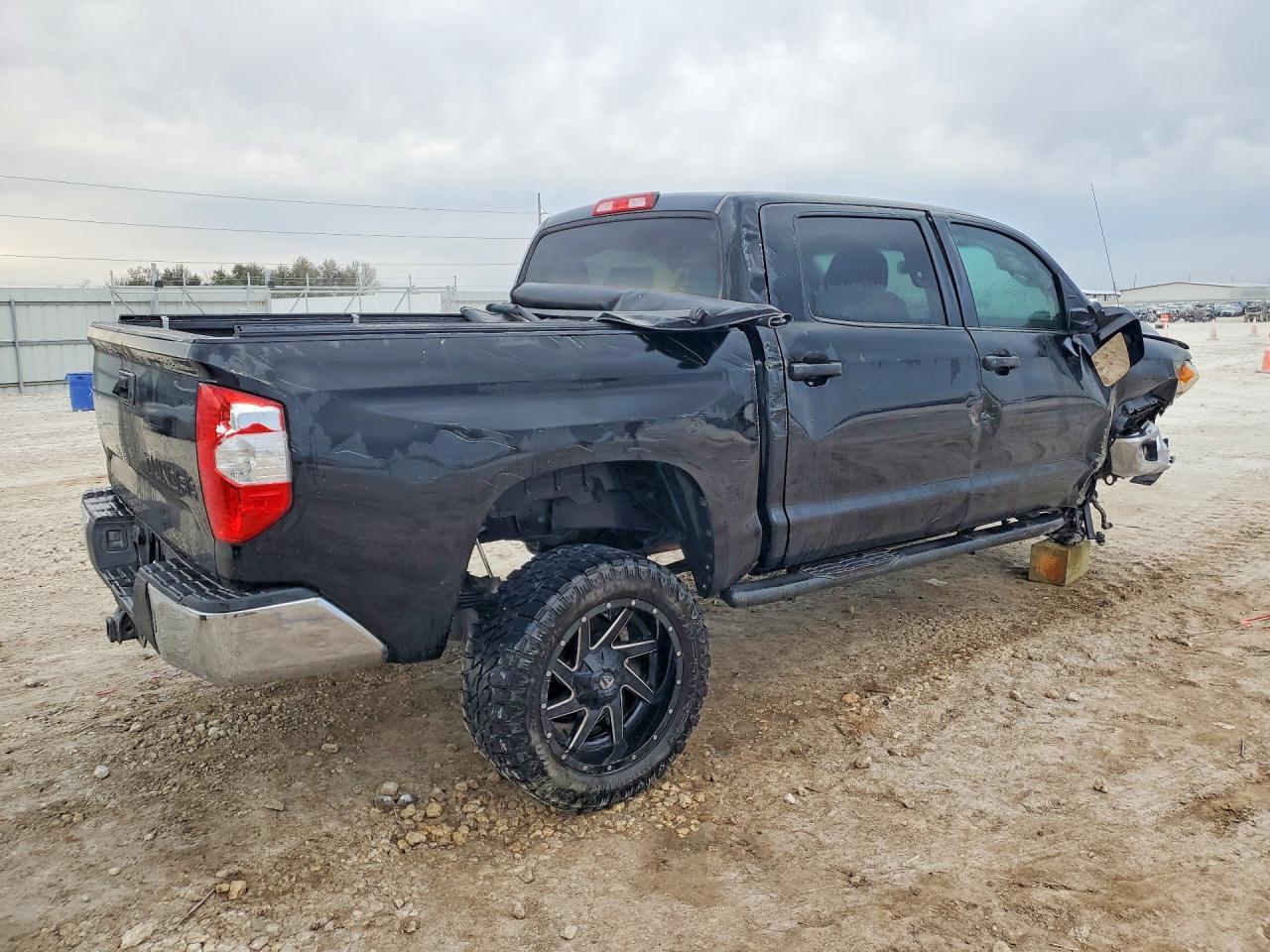 2016 Toyota Tundra Crewmax Sr5 - zdjęcie 3