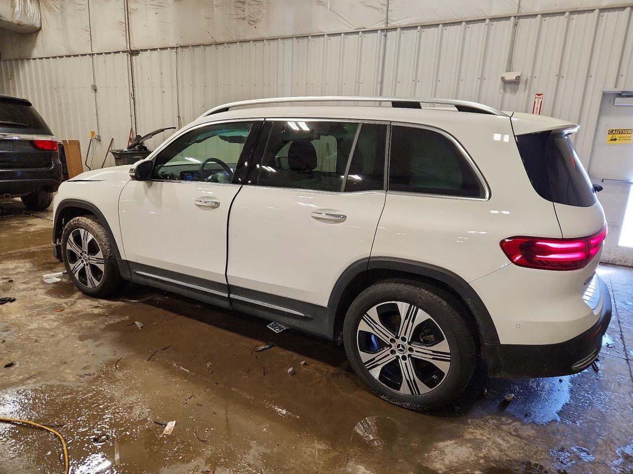 2024 Mercedes-Benz Eqb 300 4Matic - zdjęcie 2