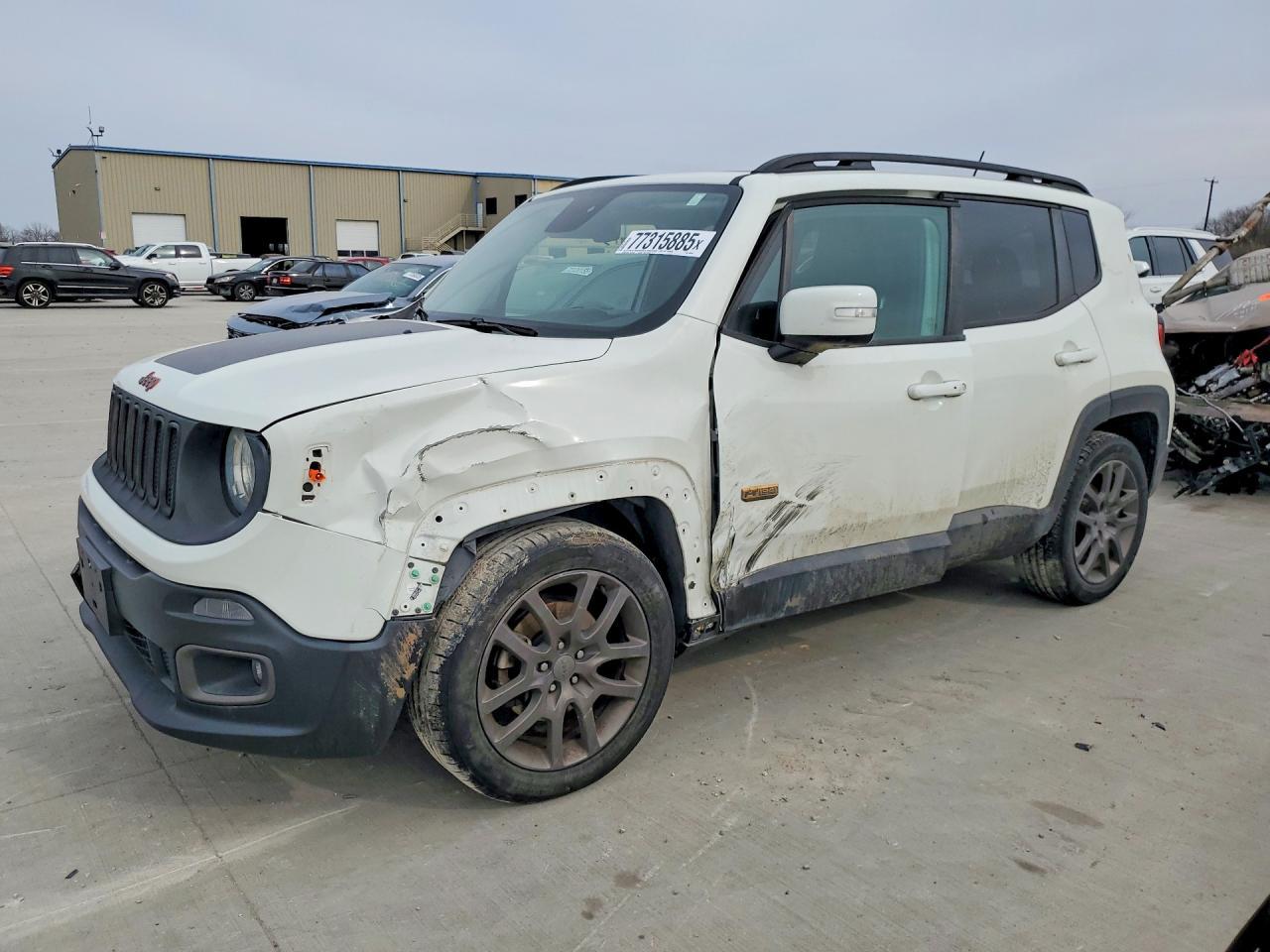 2016 Jeep Renegade Latitude - zdjęcie główne