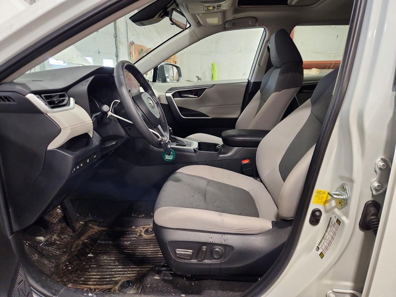 2023 Toyota Rav4 Xle - zdjęcie 7