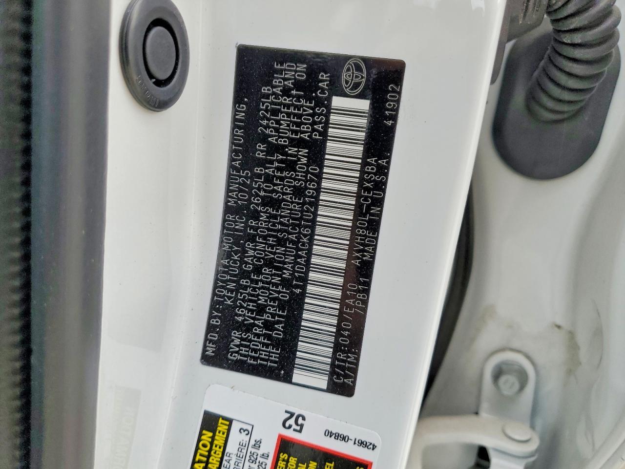 2026 Toyota Camry Se - zdjęcie 13