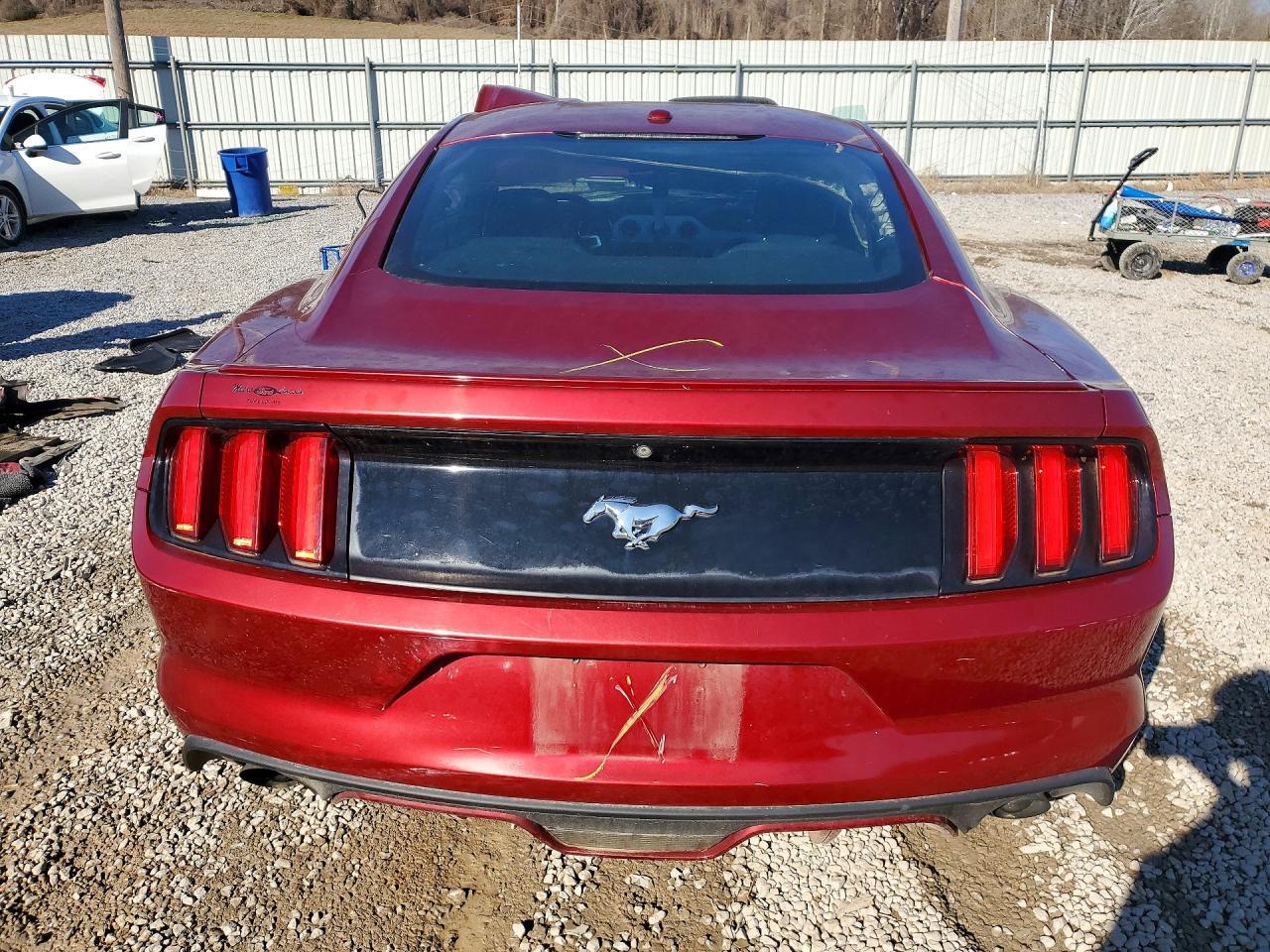 2016 Ford Mustang - zdjęcie 6