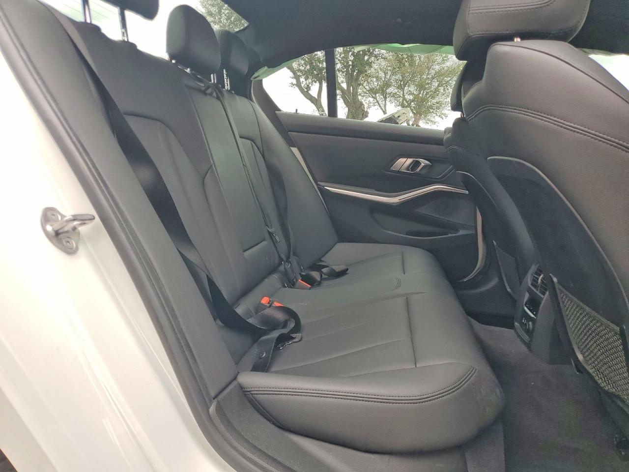 2019 BMW Motorrad 330I - zdjęcie 10