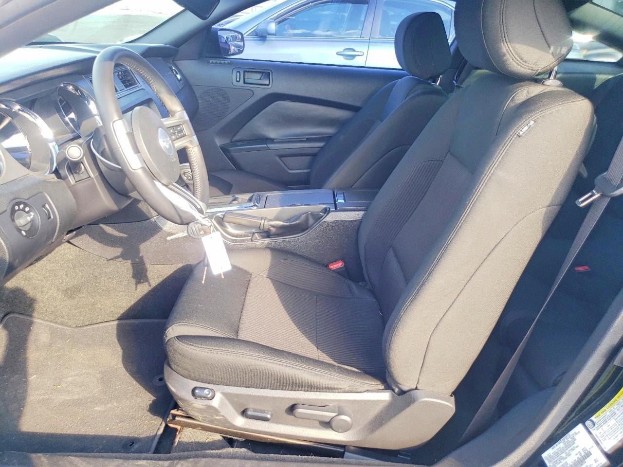 2014 Ford Mustang - zdjęcie 7
