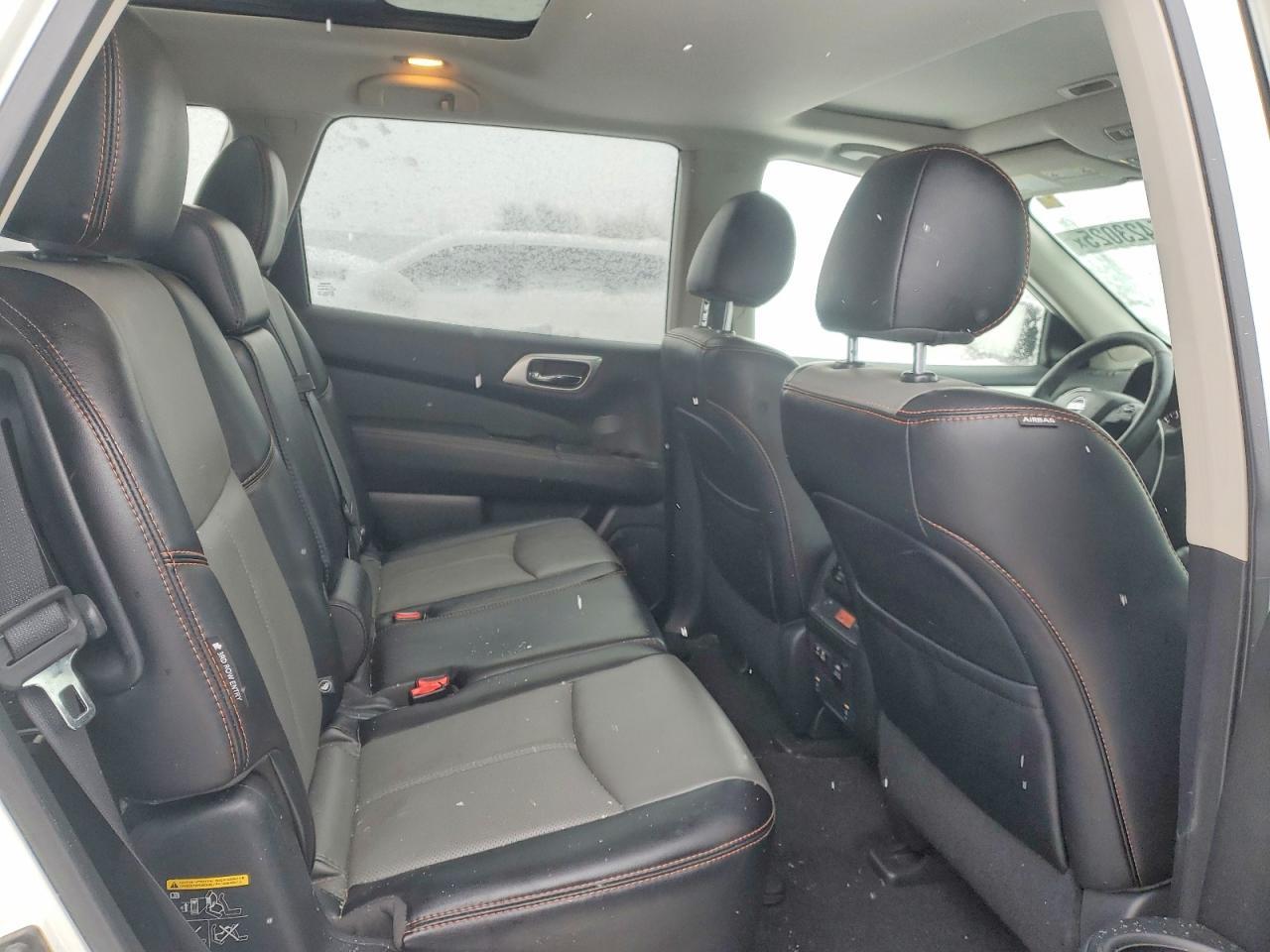 2020 Nissan Pathfinder Sl - zdjęcie 11