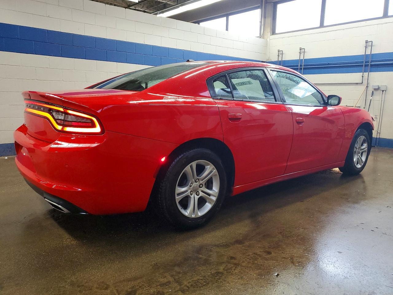 2022 Dodge Charger Sxt - zdjęcie 3