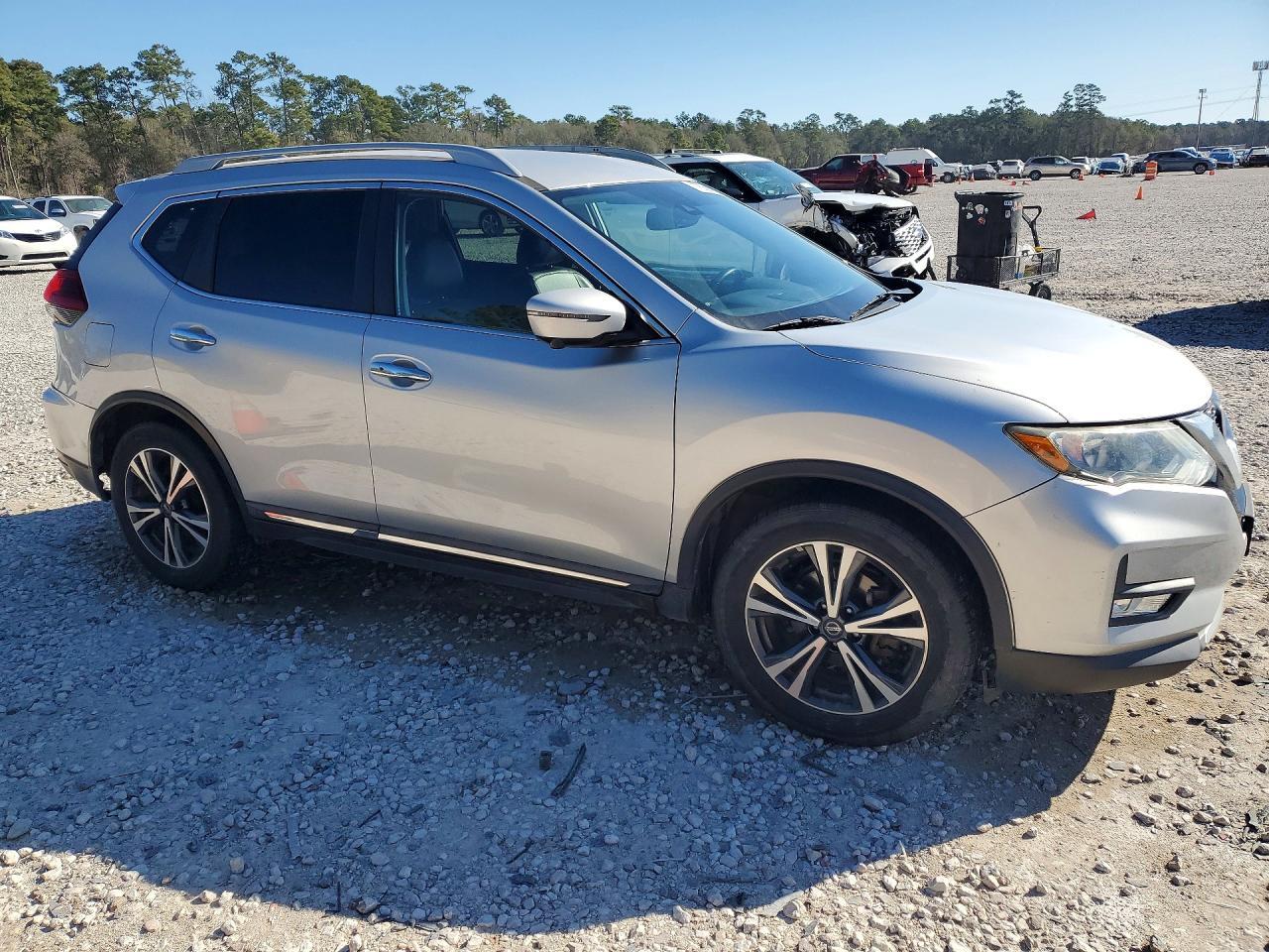 2018 Nissan Rogue Sl - zdjęcie 4