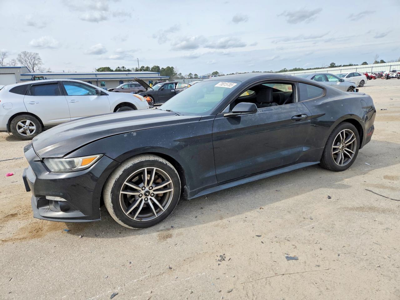 Ford Mustang - zdjęcie 1