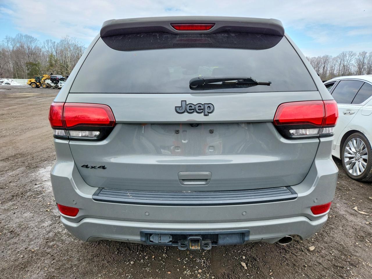 2022 Jeep Grand Cherokee Laredo E - zdjęcie 6