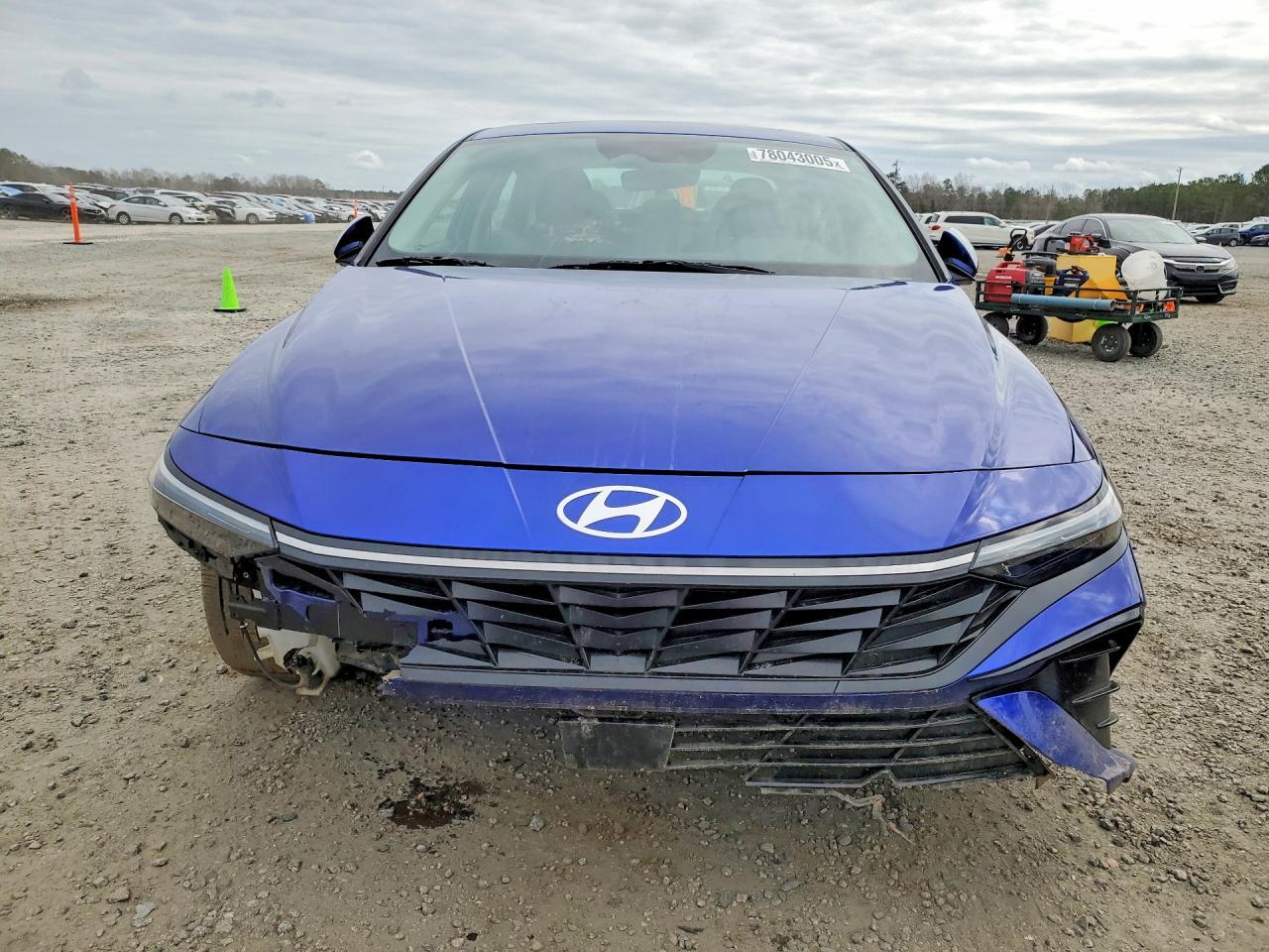 2025 Hyundai Elantra Sel - zdjęcie 5