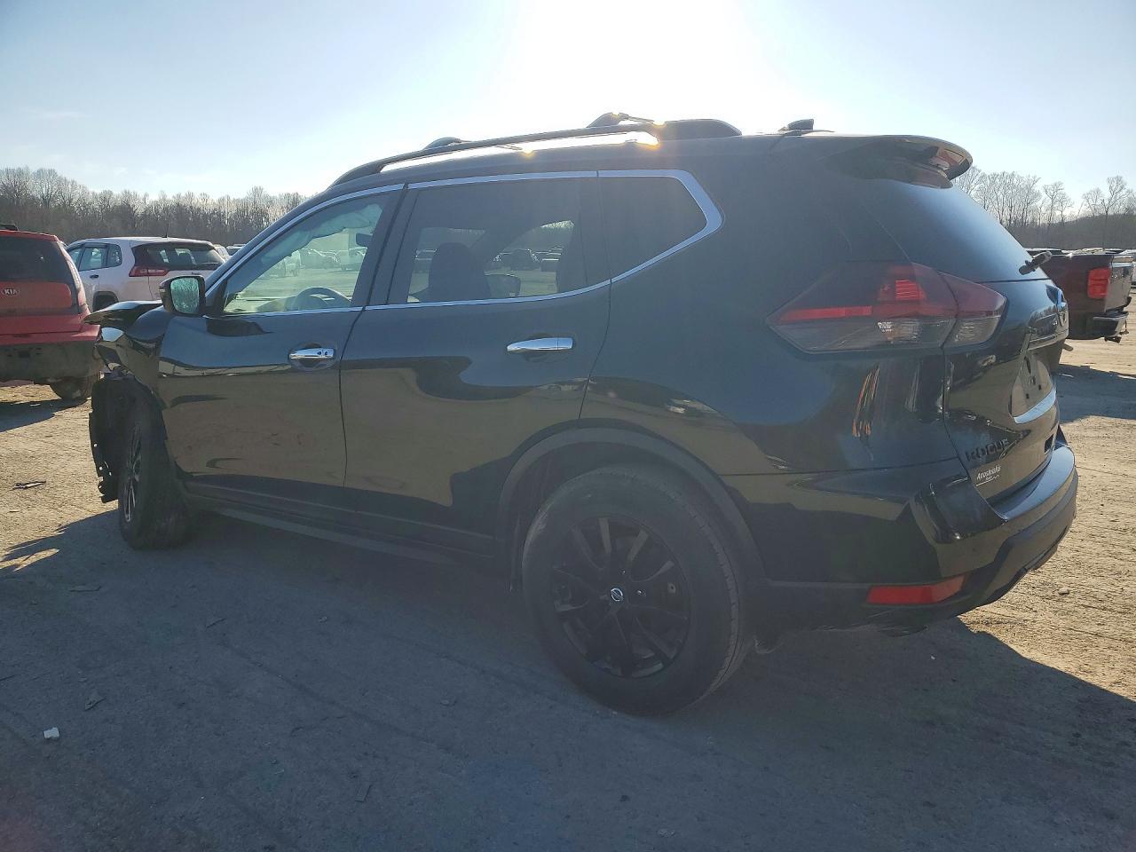 2018 Nissan Rogue Sv - zdjęcie 2