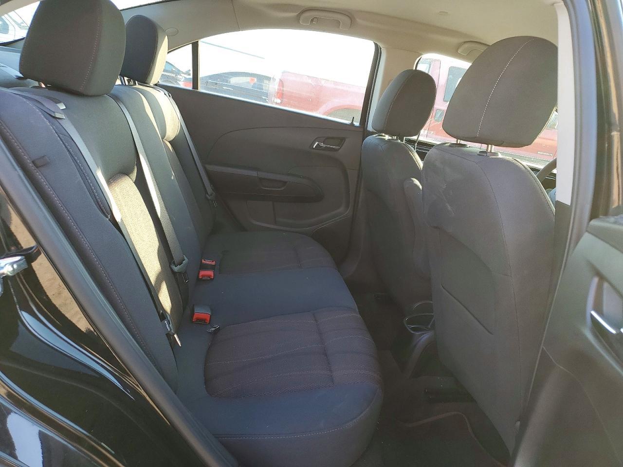 2016 Chevrolet Sonic Lt - zdjęcie 10