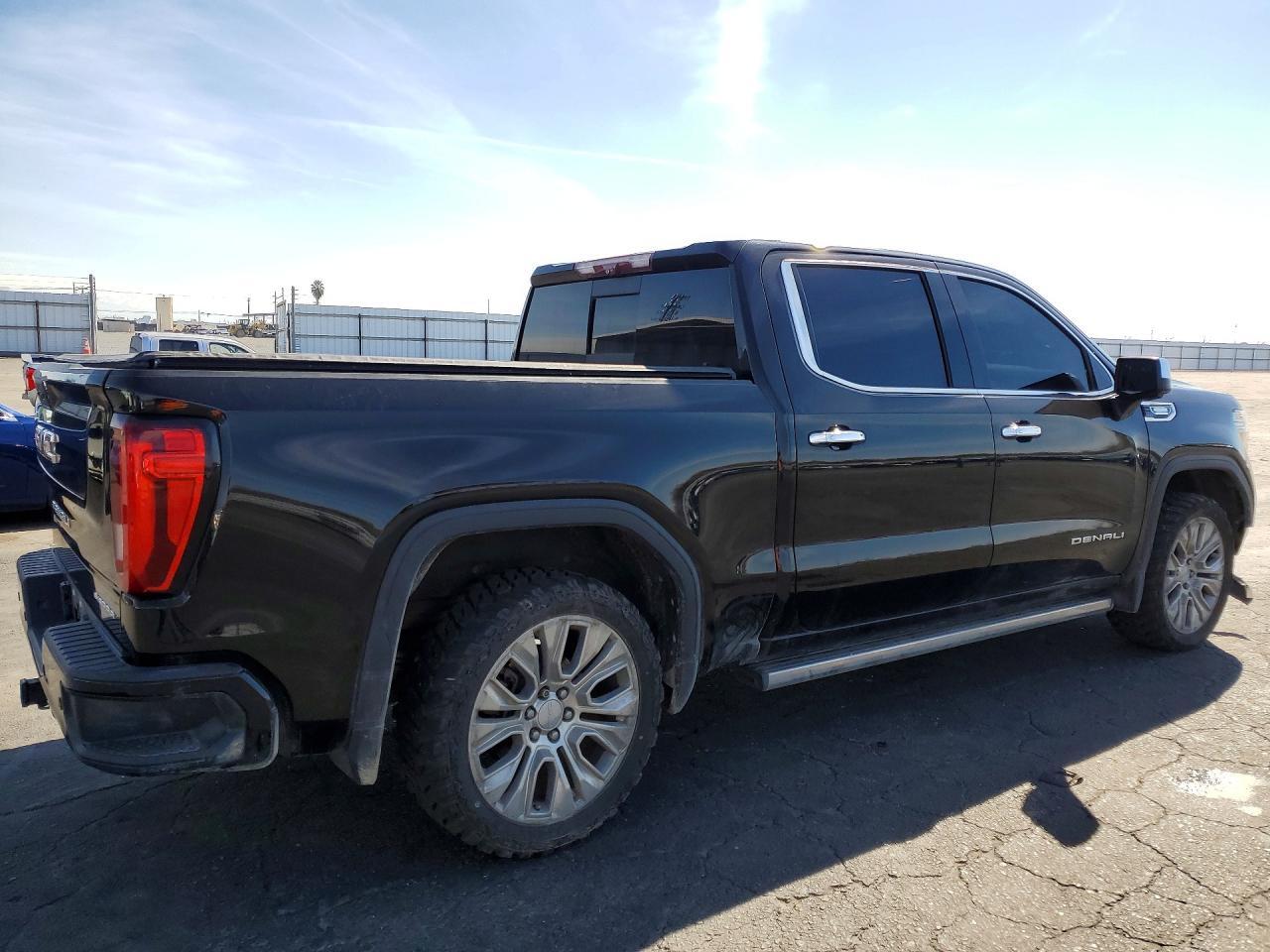 2020 GMC Sierra K1500 Denali - zdjęcie 3