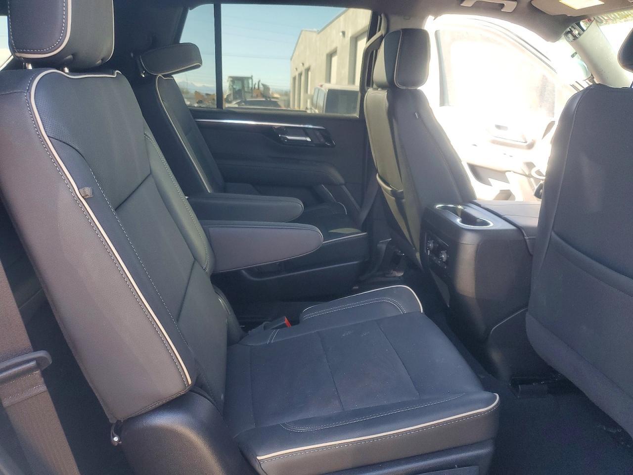 2025 Chevrolet Tahoe K1500 Premier - zdjęcie 11