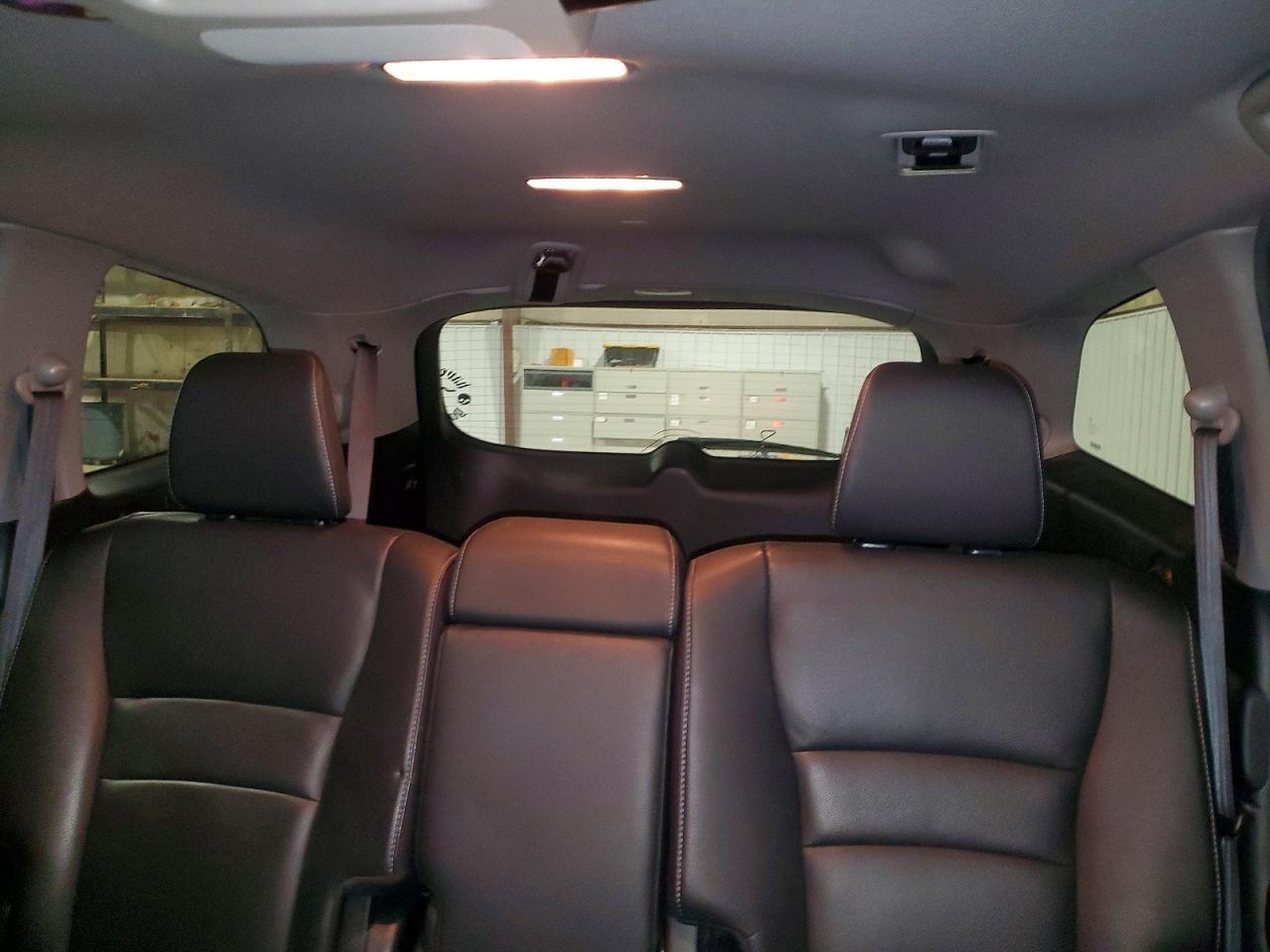 2021 Honda Pilot Touring - zdjęcie 10