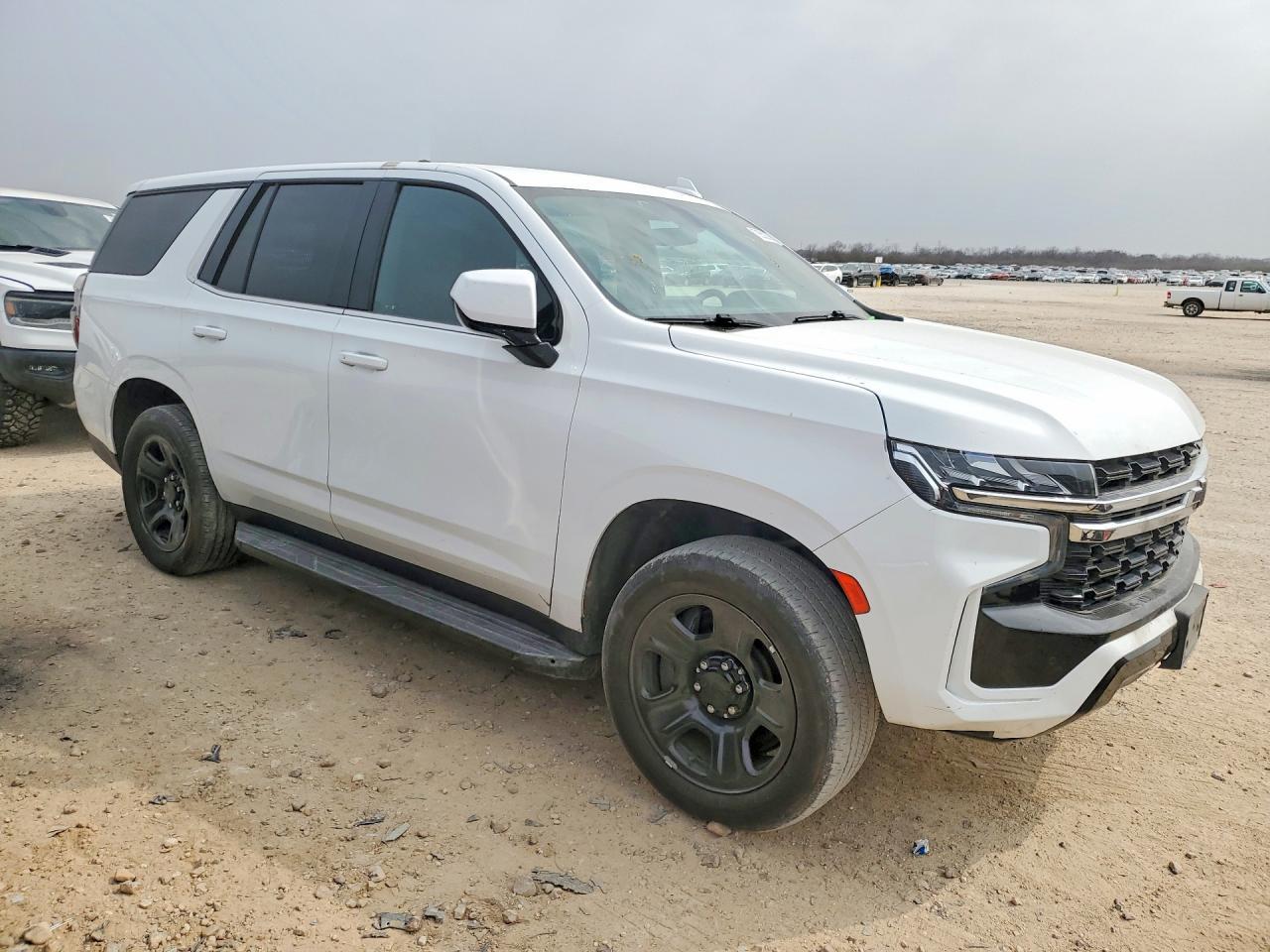 2022 Chevrolet Tahoe C1500 - zdjęcie 4