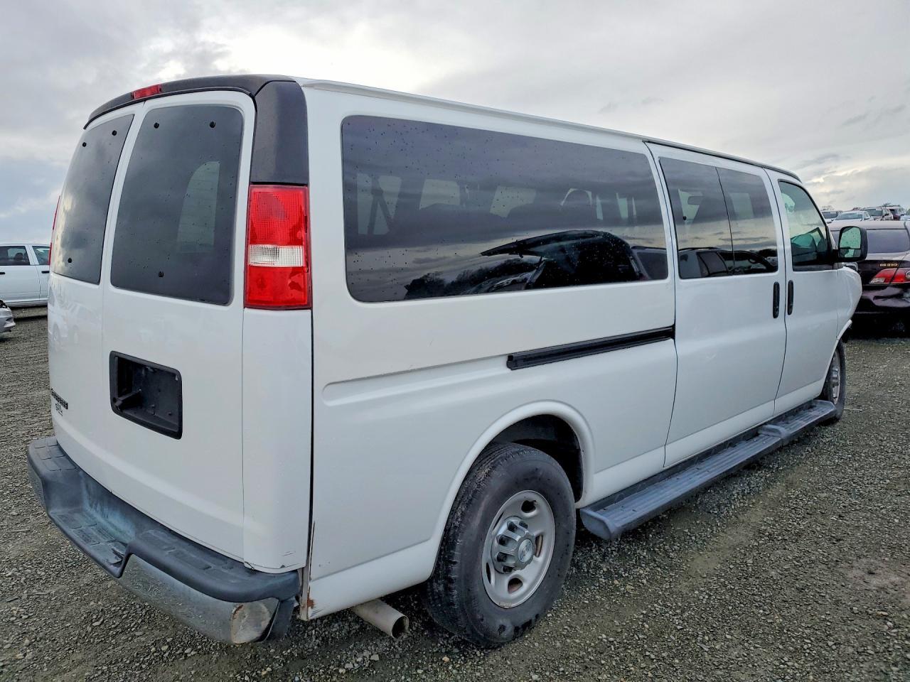 2019 Chevrolet Express G3500 Lt - zdjęcie 3